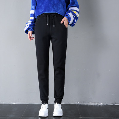 Γυναικείες αθλητικές φόρμες με επένδυση σε διάφορα χρώματα