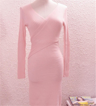 Μοντέρνο γυναικείο φόρεμα με ντεκολτέ σε σχήμα V σε διάφορα χρώματα