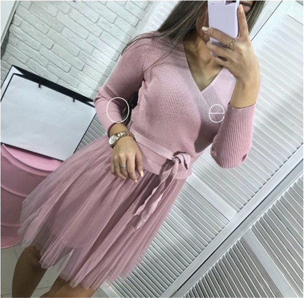 Rochie moderna de dama cu decolteu in V si tul in mai multe culori