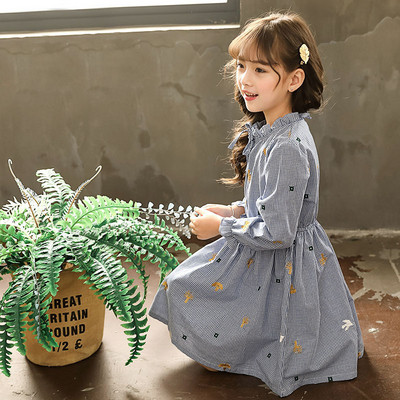 Rochie copii in carouri pentru fata cu broderie si cravate