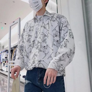 Μοντέρνο ανδρικό πουκάμισο σε διάφορα μοντέλα - διαφορετικά χρώματα