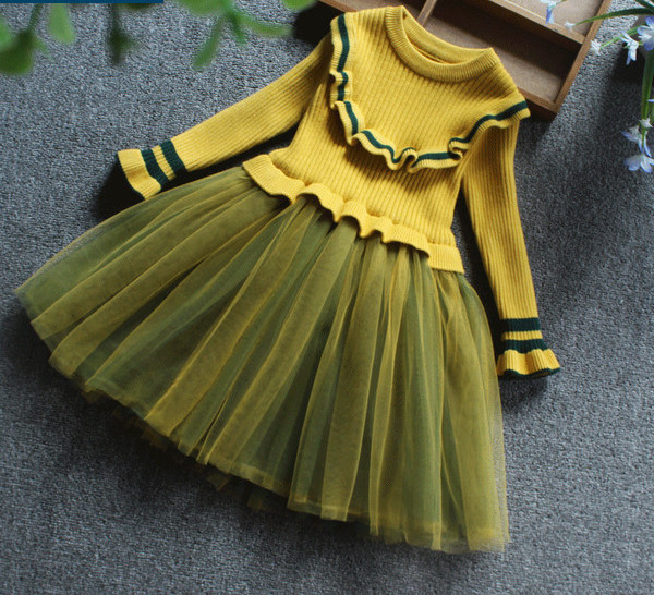 Зимна детска рокля в зелен, жълт и черен цвят