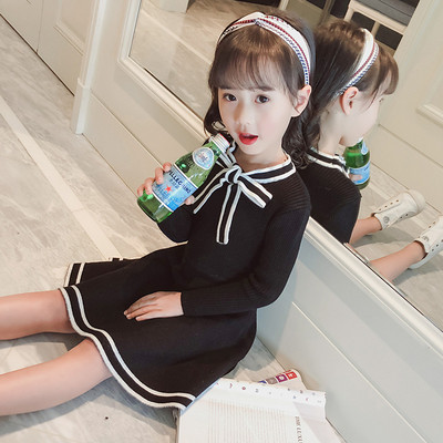 Стилна детска рокля с панделка в черен и червен цвят