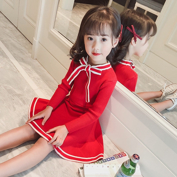 Стилна детска рокля с панделка в черен и червен цвят