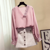 Κομψό γυναικείο πουκάμισο με V-neck και κεντήματα - τρία χρώματα