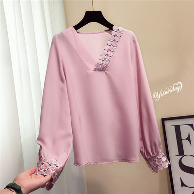 Κομψό γυναικείο πουκάμισο με V-neck και κεντήματα - τρία χρώματα