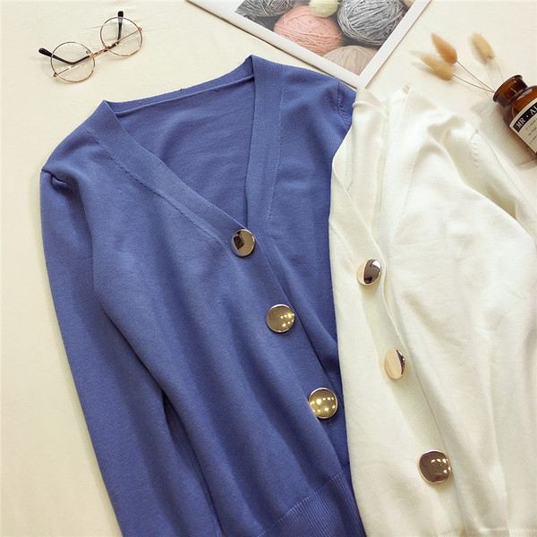 Стилна дамска жилетска с V-образно деколте в черен, бял, син и червен цвят