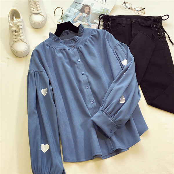 Cămașă de damă NOUĂ cu mâneci largi și inimioare brodate - trei culori