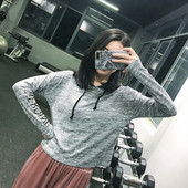 Hanorac sport de damă cu glugă și inscripție în două culori