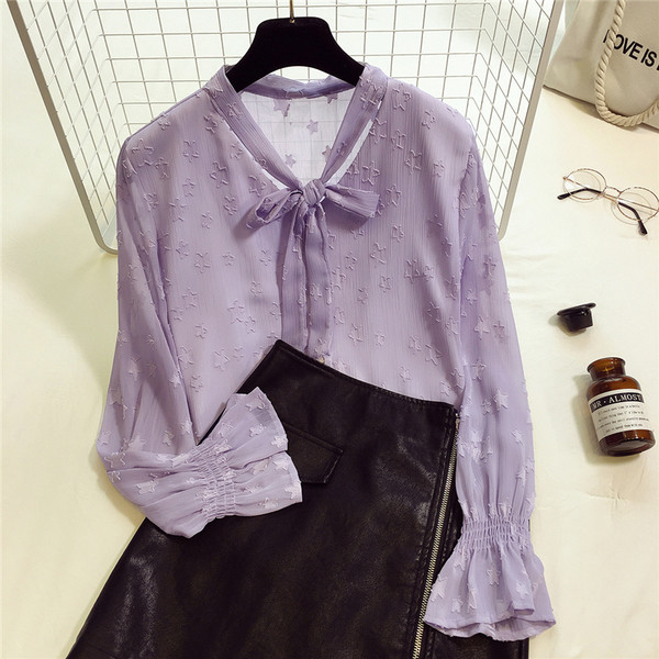 Cămașă elegantă de damă cu stele în alb și violet