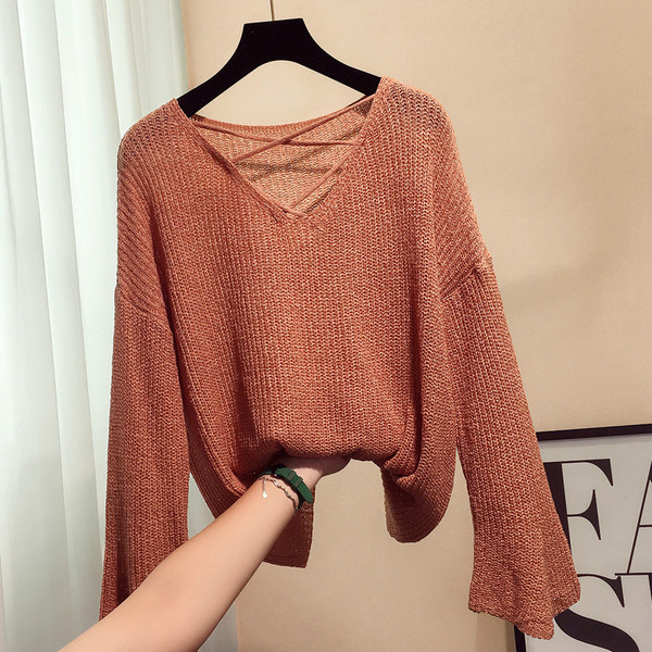 Γυναικείο πουλόβερ με V-λαιμόκοψη σε τέσσερα χρώματα