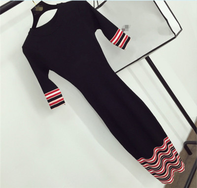 Rochie de dama toamna-iarna cu decolteu in mai multe culori