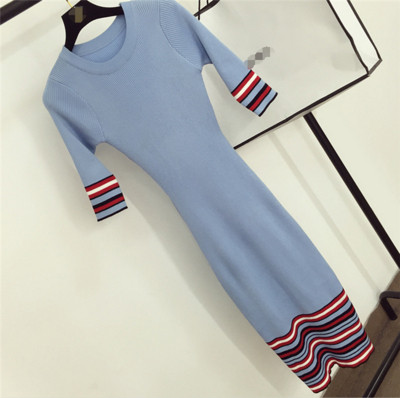 Rochie de dama toamna-iarna cu decolteu in mai multe culori