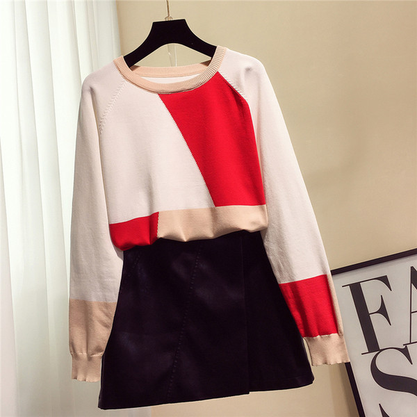 Γυναικεία πουλόβερ με ντεκολτέ σε σχήμα Τ σε τρία χρώματα