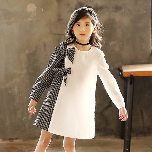 Rochie casual pentru copii alb cu maneci lungi si panglici