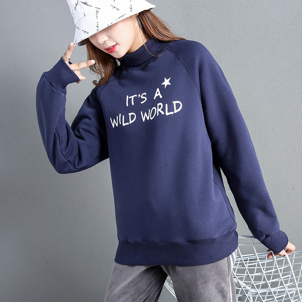 Bluză groasă de damă cu decolteu înalt O