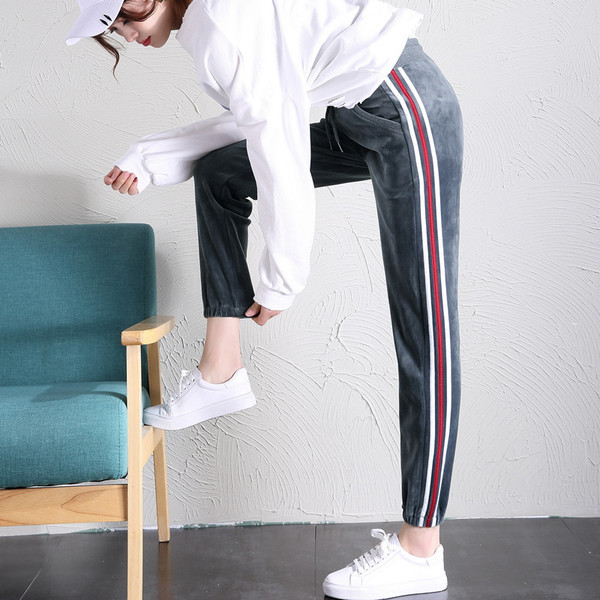 Дамски кадифен анцуг с висока талия в два цвята