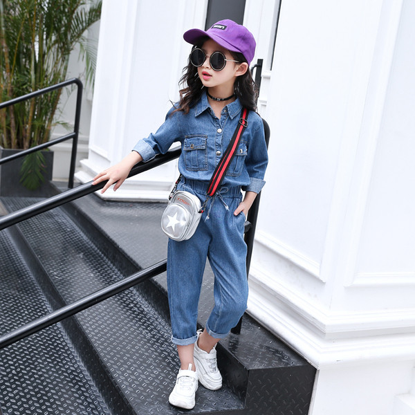 Set modern pentru copii pentru o fată în două părți - cămașă din denim și blugi cu talie elastică