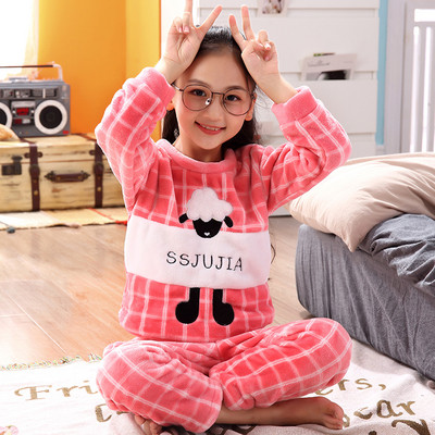 Детски пижами подходящи за момичета и момчета-няколко модела