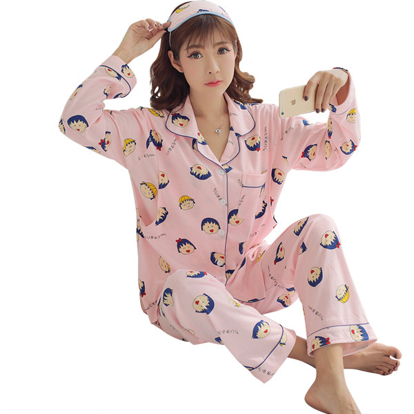 Pijamale de dama cu diferite aplicatii