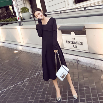 Rochie elegantă de damă cu mâneci lungi de culoare neagră