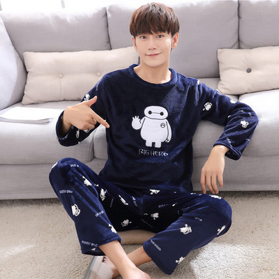 Pijamale din doua piese in mai multe modele pentru barbati si femei