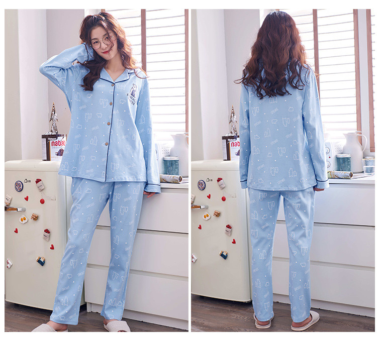 Pijamale de dama stilate cu nasturi in mai multe modele