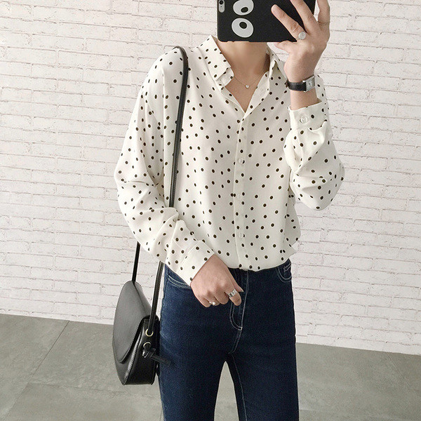 Cămașă modernă de damă în două culori de puncte