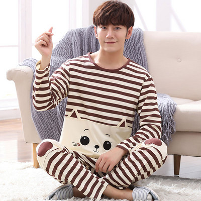 Мъжка пижама в няколко модела с щампа