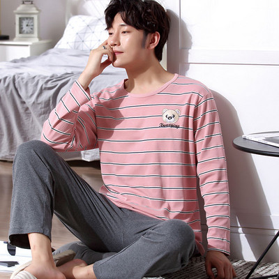 Мъжка пижама в няколко модела с щампа