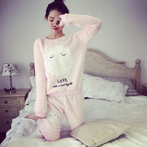 Άνετη γυναικεία πιτζάμα σε διάφορα μοντέλα