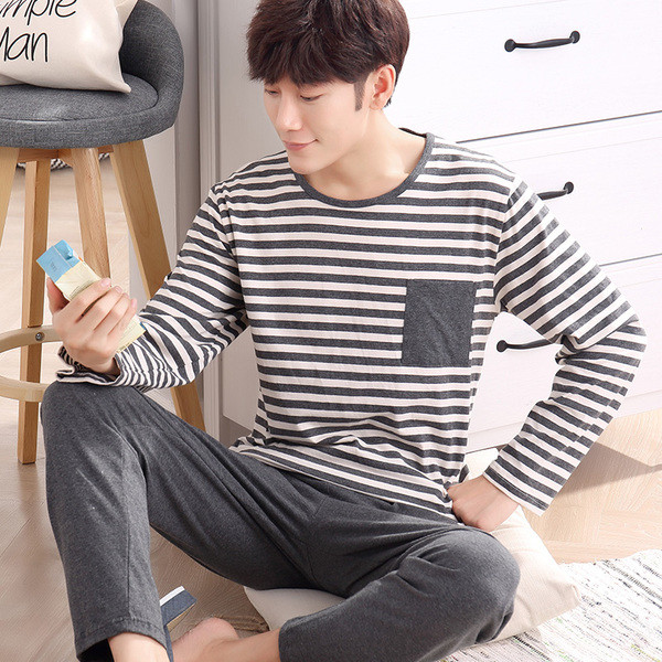 Pijamale bărbați din bumbac în mai multe modele