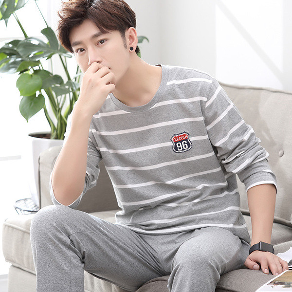 Pijamale bărbați din bumbac în mai multe modele