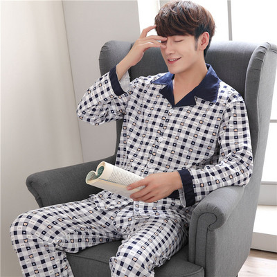 Pijamale bărbați din două piese în culori deschise