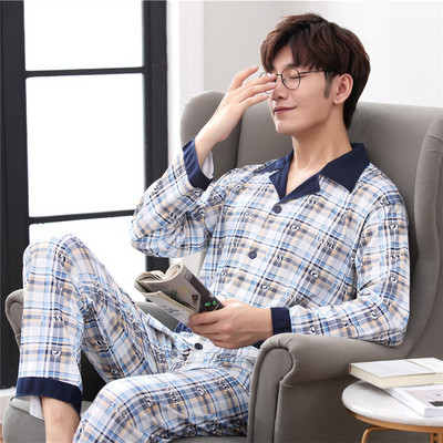 Pijamale bărbați din două piese în culori deschise