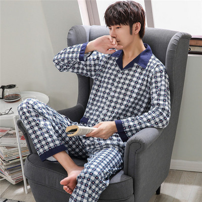 Pijamale bărbați din două piese în culori deschise