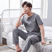 Pijamale bărbați în două modele - Tricou cu mâneci scurte și pantaloni lungi