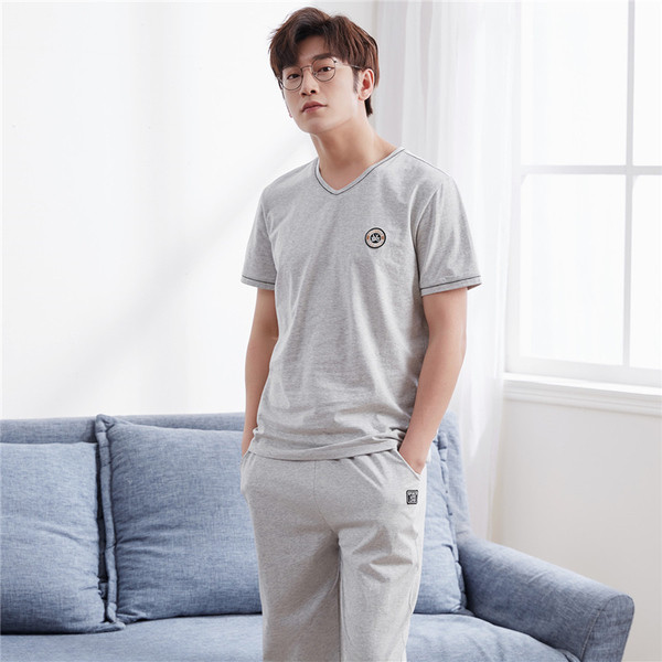 Pijamale bărbați în două modele - Tricou cu mâneci scurte și pantaloni lungi