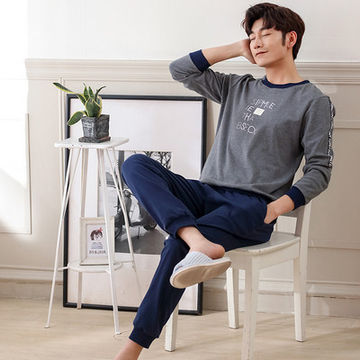 Pijamale bărbați din două piese în mai multe modele cu broderie, mâneci și imprimeu