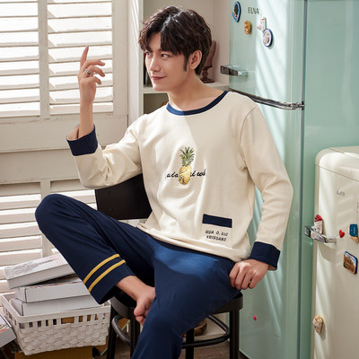 Pijamale bărbați din două piese în mai multe modele cu broderie, mâneci și imprimeu