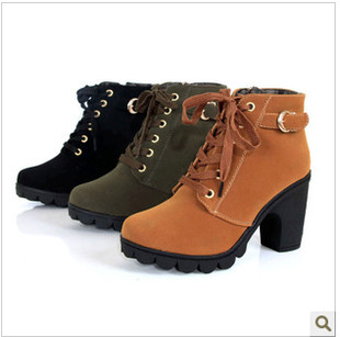 Ghete de dama moderne cu toc inalt gros in trei culori