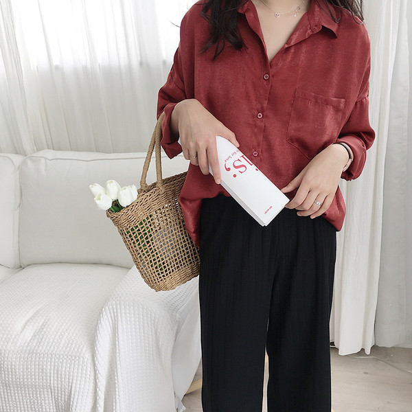 Cămașă de damă din satin cu mâneci lungi