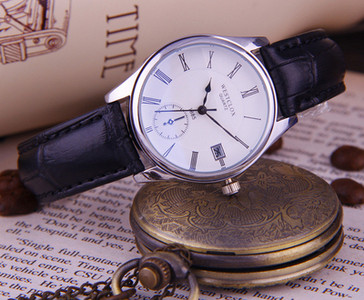 Ceas bărbătesc în mai multe modele potrivite pentru utilizarea de zi cu zi