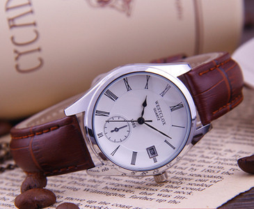 Ceas bărbătesc în mai multe modele potrivite pentru utilizarea de zi cu zi