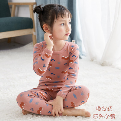 Pijamale copii pentru fete cu diferite aplicatii