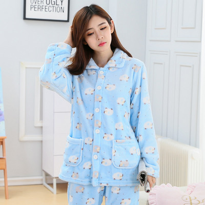 Pijamale de dama cu husa moale cu guler si buzunare in mai multe modele