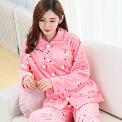 Pijamale de dama cu husa moale cu guler si buzunare in mai multe modele