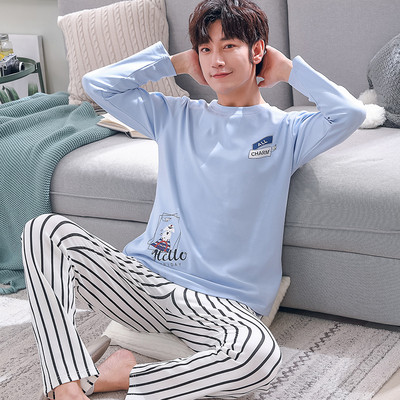 Ανδρικές πιτζάμες σε διάφορα χρώματα και μοτίβα