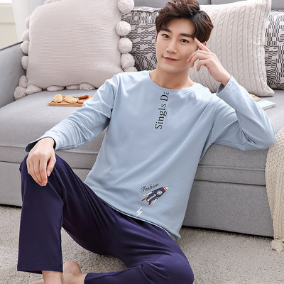 Ανδρικές πιτζάμες σε διάφορα χρώματα και μοτίβα