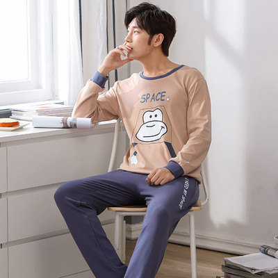 Ανδρικές πιτζάμες σε διάφορα χρώματα και μοτίβα